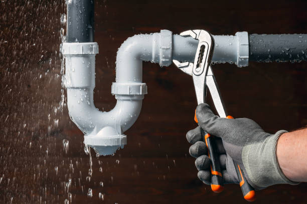 Professional Drain Cleaning technician working in Maysville, NC